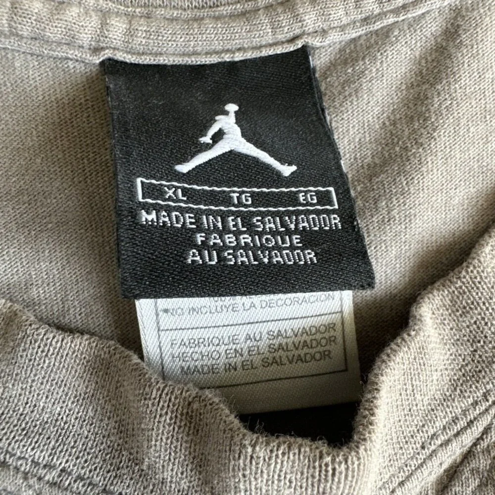 Nike‎ Air Jordan Embroidered Jumpman Logo T-Shirt Vintage Gray Yellow Size XL